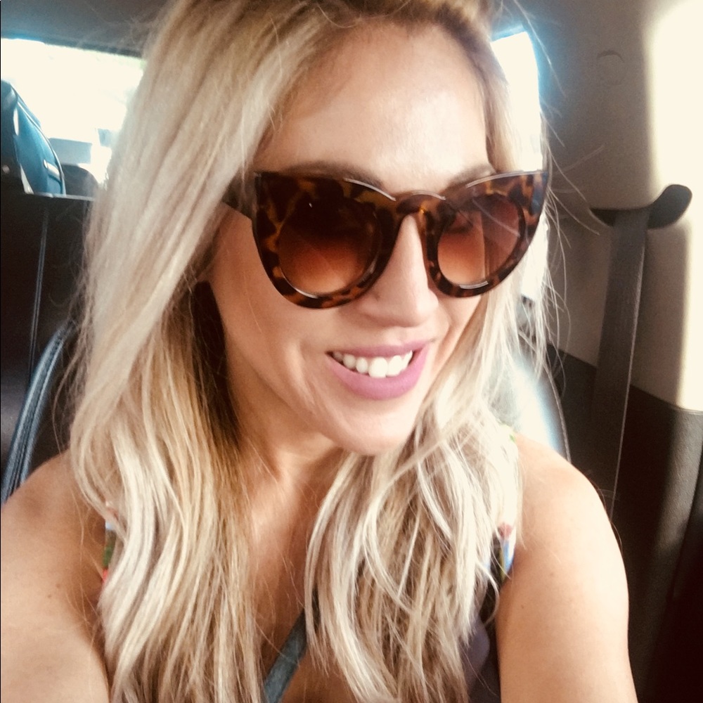 Meet your Posher, Laura